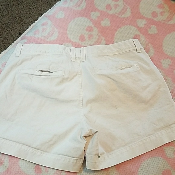 🦄 White Old Navy shorts - Picture 5 of 8